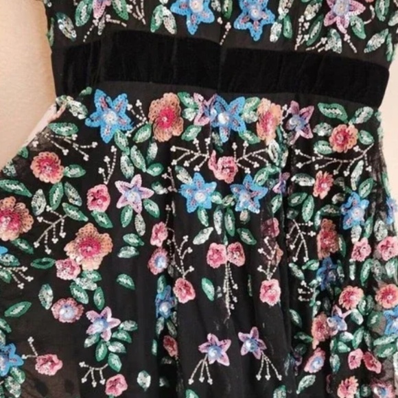 Mac Duggal Beaded Black Floral Mini Dress - Picture 8 of 15